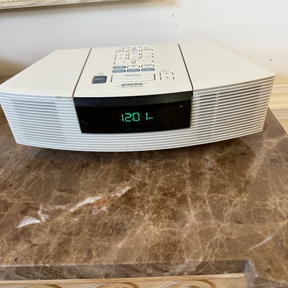Bose Wave AM FM Radio CD Player Alarm Clock Model AWRC-1P Tested Works No Remote - Picture 1 of 10